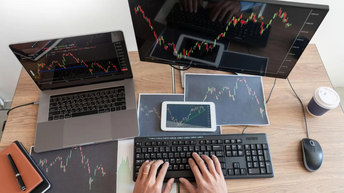 trader su dung nen tang mt5 de giao dich forex 
